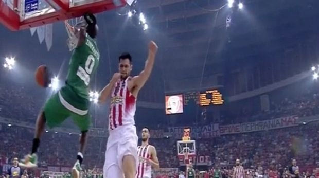 Ο Παπανικολάου… έβγαλε την κορδέλα του Σίνγκλετον!