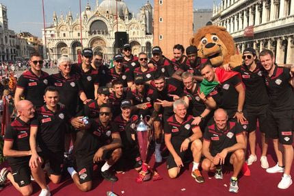 Το parade της Βενέτσια είναι το πιο τρελό απ’ όσα έχεις δει…