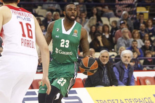 Ο Μπαρτζώκας μπορεί να παίρνει όποιον θέλει