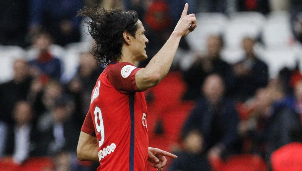 Τρομερός “χεράς” ο Καβάνι παρά το άχαρο στιλ