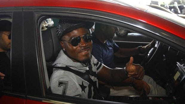 Τι λέει ο Ολυμπιακός για Εμενίκε, Καρσελά και Οφόε