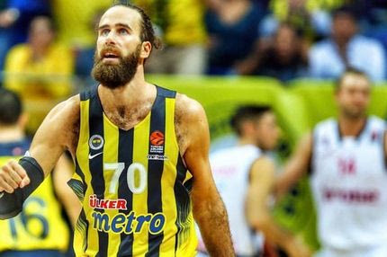 Το αθυρόστομο μήνυμα του Ντατόμε για τον Σλούκα!