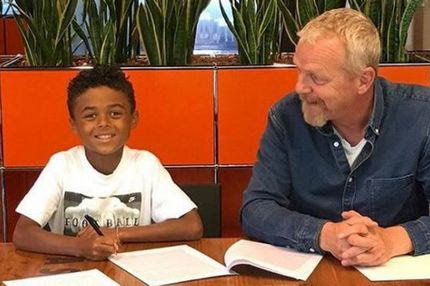 Ο … εννιάχρονος Κλάιφερτ σπάει όλα τα κοντέρ!