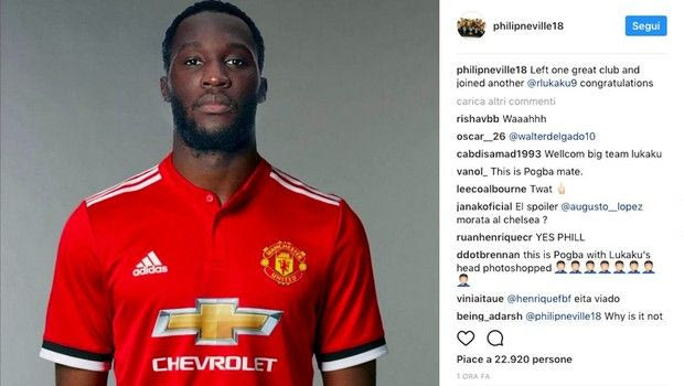 Φόρεσε την κόκκινη φανέλα της Γιουνάιτεντ ο Λουκακού!