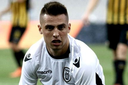 Ο Μακ πήγε για τις… φωτογραφίες