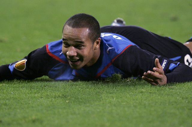 Μπέρδεμα με τον Οφόε: Πού το πάνε οι Πολωνοί;