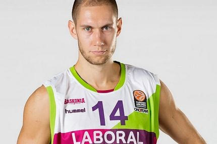 Κλασικός “ερυθρόλευκος” ο Τίλι!