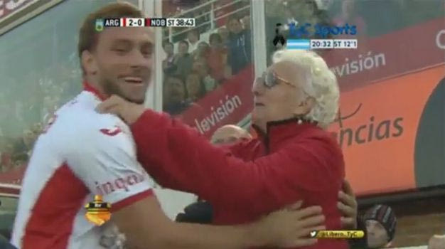 Η… σούπερ γιαγιά του Ρινάλντι!