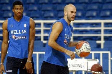 Επικό τρολάρισμα Καλάθη σε Αντετοκούνμπο!