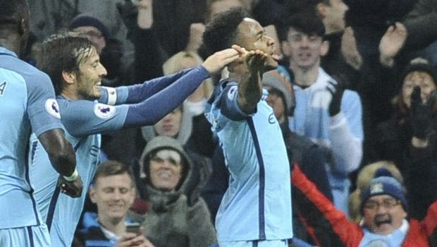 Ρατσιστικό χτύπημα με… κλωτσιά εναντίον του Στέρλινγκ