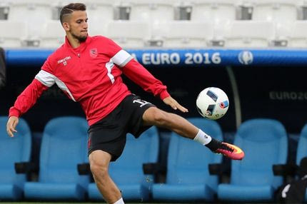 Διεθνής Αλβανός μπακ για τον Παναθηναϊκό!