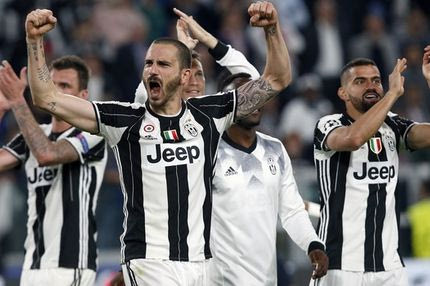 H “πειραγμένη” φανέλα του Μπονούτσι που έγινε viral!