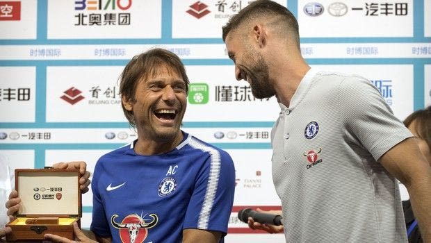 Μπηχτή Κόντε για τις μεταγραφές του Αμπράμοβιτς!