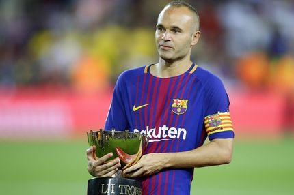 Ο Ινιέστα καπνίζει την πίπα της ειρήνης