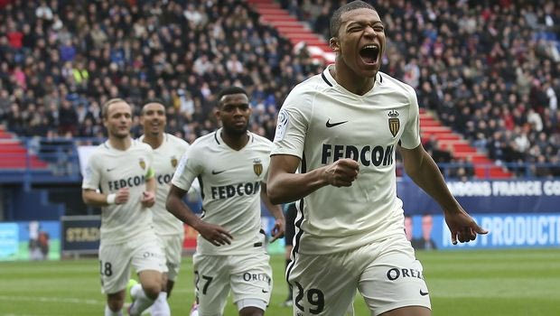 Για αυτό επέλεξε την Παρί ο Εμπαπέ!