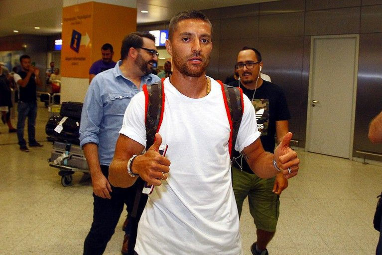 Η φανέλα με το 10 στον Μουνιέ