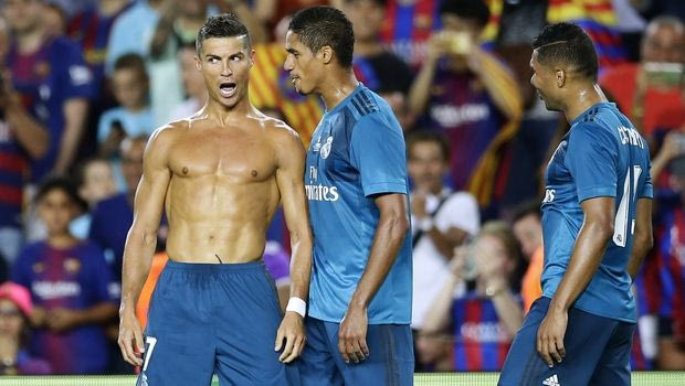 Σόου Ρονάλντο και τριάρα της Ρεάλ μέσα στο “Camp Nou”!