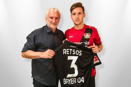 Η πρώτη φωτογραφία του Ρέτσου με τη φανέλα της Λεβερκούζεν