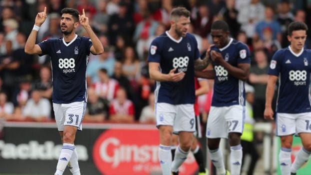 Καρέ-καρέ η απίθανη γκολάρα του Μπουχαλάκη