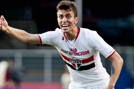 Το “ψάχνει” για δανεισμό του Ζοάο Σμιντ