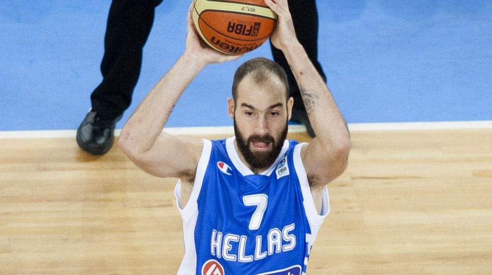 Ο Σπανούλης έριξε γροθιά στην… γκαντεμιά!