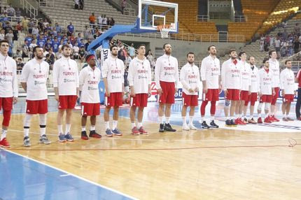 Όταν η τουρκική δημοσιογραφία βγάζει το… φέσι