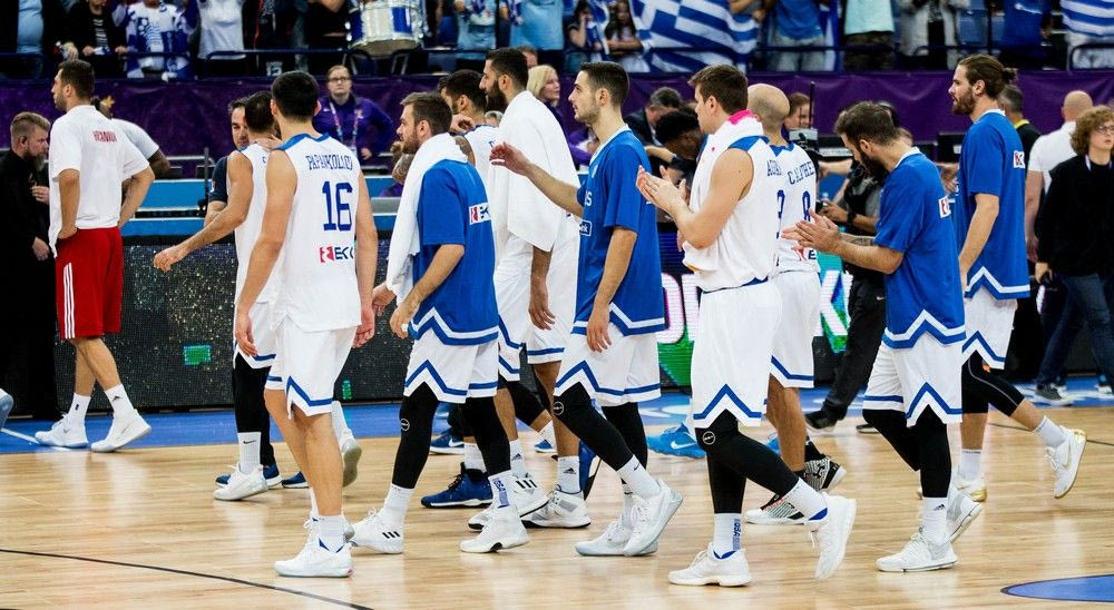 Μία ζέστη, μία κρύο η Εθνική