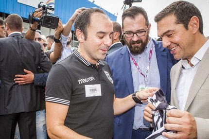 Μακρόν εσείς; Τσίπρα εμείς!