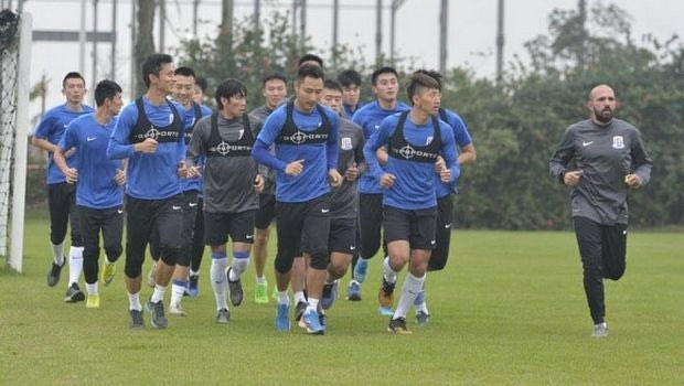 Στα πόδια… Έλληνα έπεσαν οι πλούσιοι Κινέζοι!