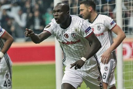 “Θεούλης”: έχασε η ομάδα του και πανηγύρισε με τους αντιπάλους!