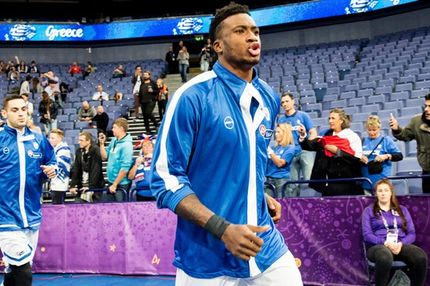 Με τέτοια εμφάνιση, πως να μην ήταν υπερήφανος ο Giannis;