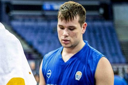 Σπόντα Αγραβάνη για Μίσσα με φόντο τον Ολυμπιακό