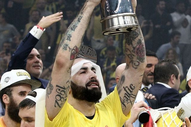 Ο Άντιτς γύρισε το χρόνο δέκα χρόνια πίσω…