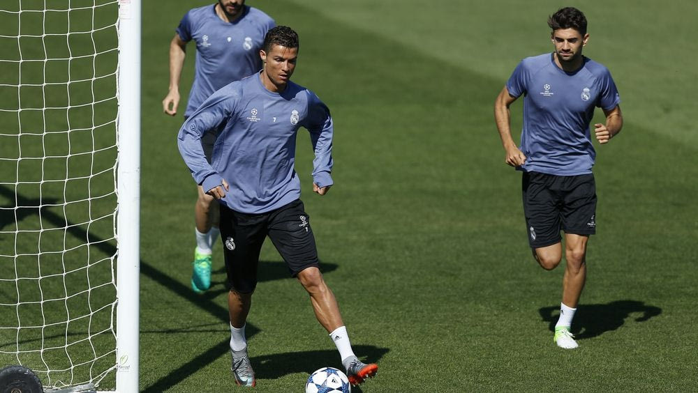 Ποιος Κριστιάνο; Ο γιος του Ζιντάν θαυμάζει παίκτη… έκπληξη!