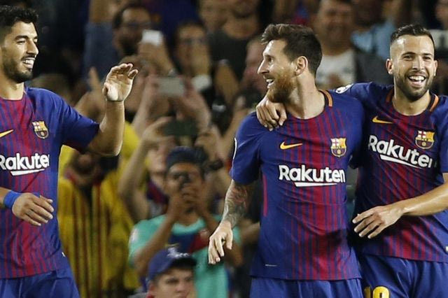 Ο Μέσι τής έκοψε τη μέση