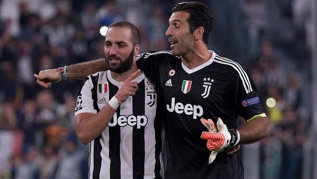 Μάγκας Μπουφόν, αποθέωσε Ιγκουαΐν!