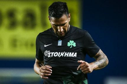 Υπέρβαροι ποδοσφαιριστές, αποκρουστικό σύνολο και ευθύνες Ουζουνίδη