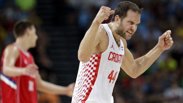 “Κέρασε” 100άρα η Κροατία, νίκη με ζόρια για Ρωσία