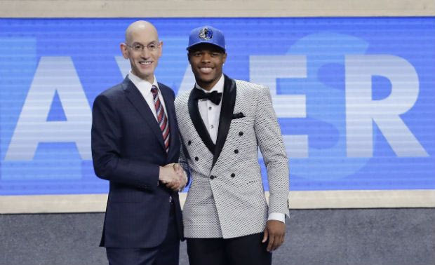 “Πανικός” στο NBA με τον εθνικό ύμνο λόγω Τραμπ