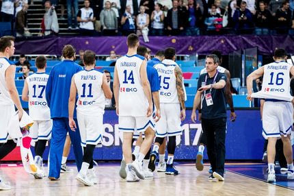 Οι παίκτες πήραν την κατάσταση στα χέρια τους