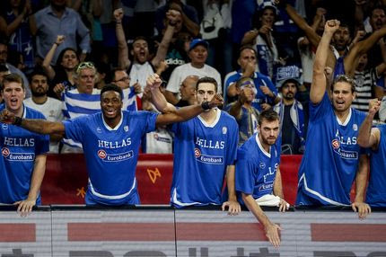 Μαύρη γάτα στην προπόνηση της Εθνικής: Μακριά από μας…