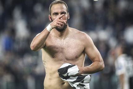 Η σαρκαστική ατάκα του Ιγκουαΐν για το πρωτοσέλιδο της Tuttosport!