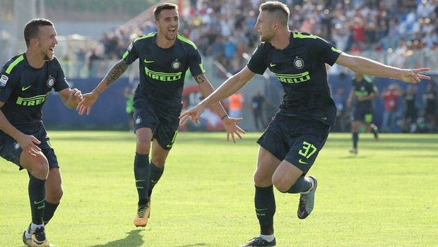 Με σπασμένα… φρένα η Ίντερ, έκανε το “4 στα 4”!