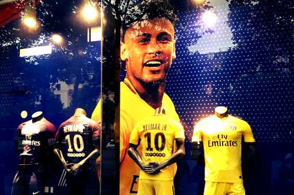 Μπήκαμε στην μπουτίκ της Παρί και “συναντήσαμε” τον Νεϊμάρ!