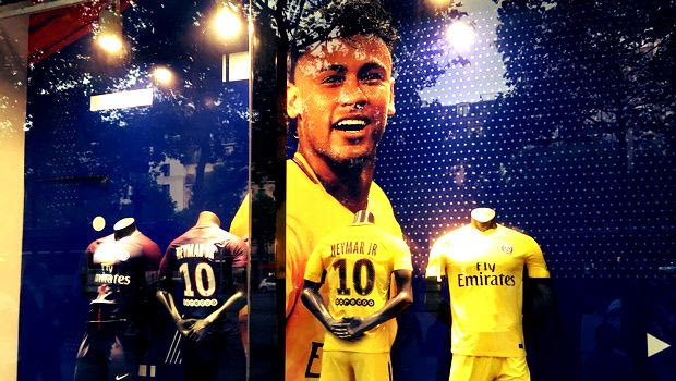 Μπήκαμε στην μπουτίκ της Παρί και “συναντήσαμε” τον Νεϊμάρ!