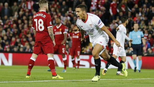 “Πέσιμο” στην άμυνα της Λίβερπουλ από τον Ρόι Κιν