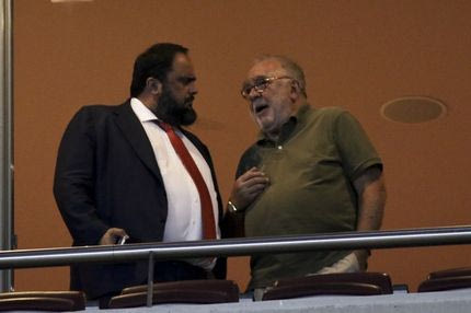 Η κουβέντα Μαρινάκη – Κόκκαλη που έπιασε ο φακός