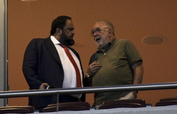 Η κουβέντα Μαρινάκη – Κόκκαλη που έπιασε ο φακός