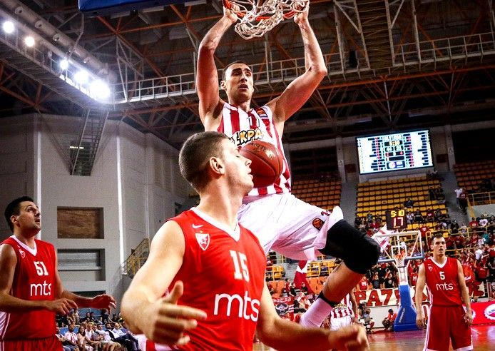 Πληθωρικός και απροσπέλαστος ο νέος Ολυμπιακός