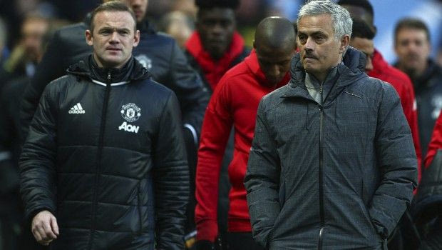 Το κόκκινο χαλί για Ρούνεϊ το έστρωσε ο Μουρίνιο